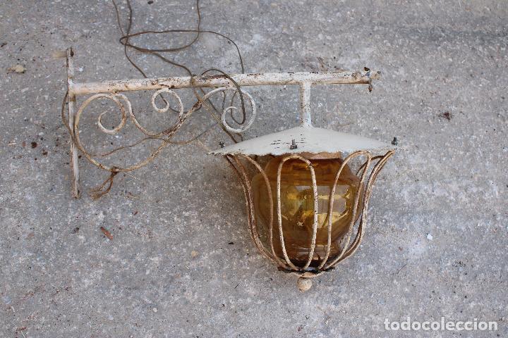 Antig&uuml;edades: aplique farol de forja con cristal ambar - Foto 4