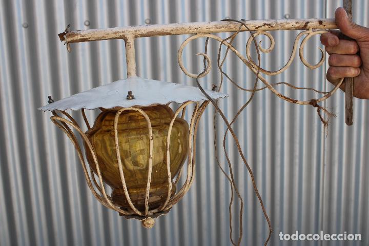 Antig&uuml;edades: aplique farol de forja con cristal ambar - Foto 5