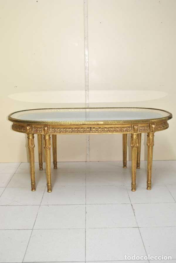 Antig&uuml;edades: MESA DE CENTRO ESTILO LUIS XVI PAN DE ORO - Foto 1