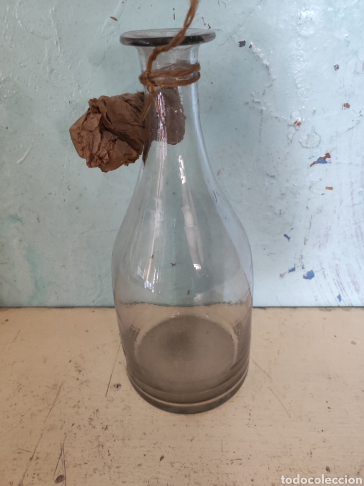 Antig&uuml;edades: Botella de cristal posiblemente cadalso - Foto 1