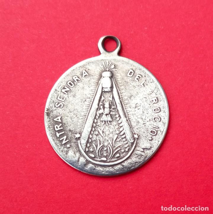 Antig&uuml;edades: Medalla Antigua Virgen del Roc&iacute;o. - Foto 1