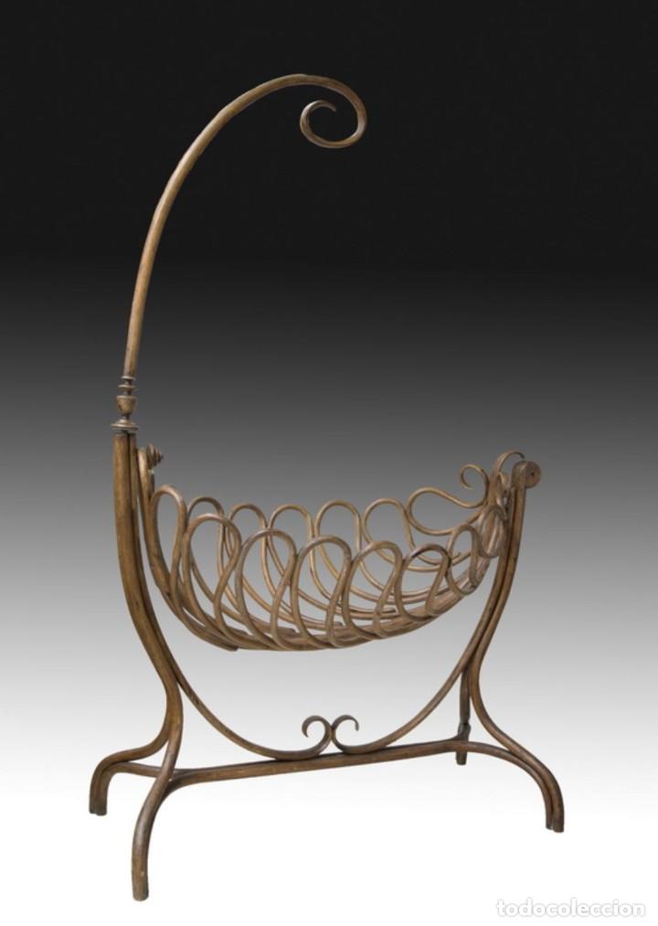 Antig&uuml;edades: CUNA THONET - Foto 1