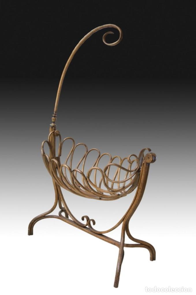 Antig&uuml;edades: CUNA THONET - Foto 2