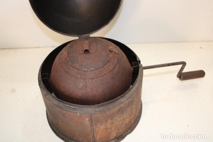 Antig&uuml;edades: tostadora antigua de caf&eacute; - Foto 1
