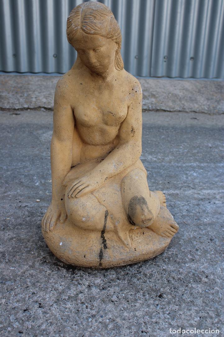 Oggetti Antichi: figura jardin mujer desnuda en piedra artificial