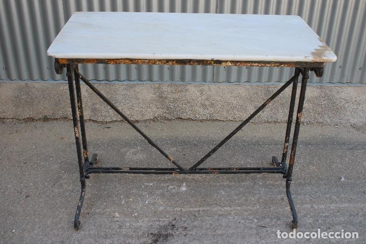 Antig&uuml;edades: mesa jardin de hierro de forja y marmol - Foto 4