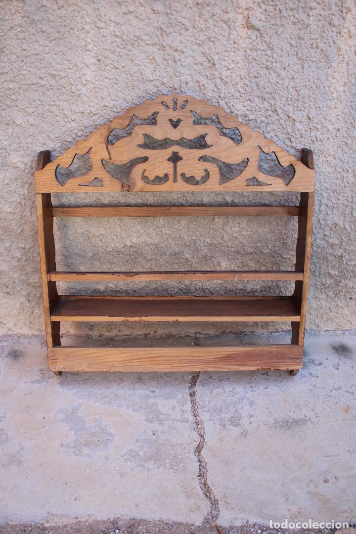 Antig&uuml;edades: repisa platera - Foto 2