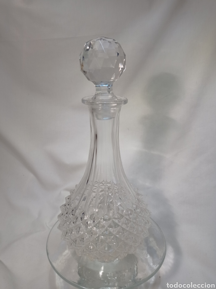Antig&uuml;edades: BOTELLA DE CRISTAL PARA LICOR - Foto 1