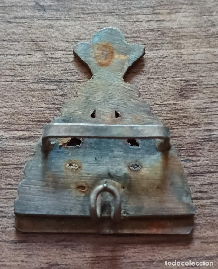 Antig&uuml;edades: Antiguo cierre capa plata sobredorada - Foto 2