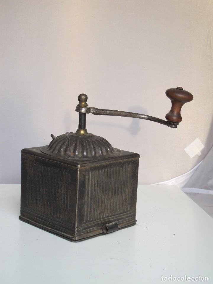 Antiques: Molinillo de caf&eacute;