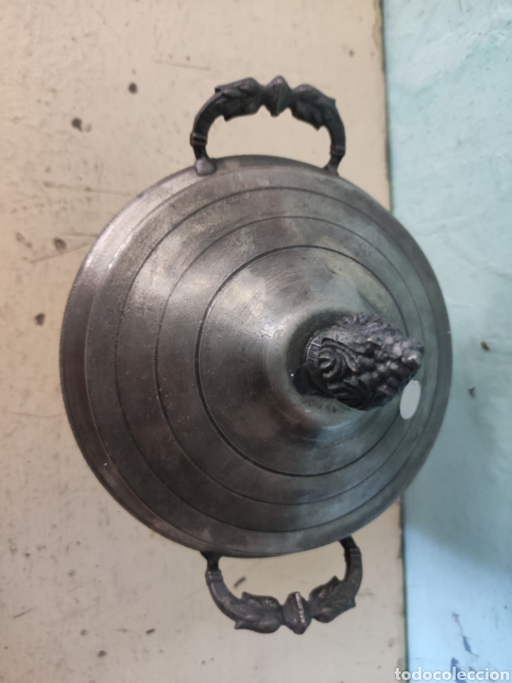 Antig&uuml;edades: Recipiente de esta&ntilde;o - Foto 2