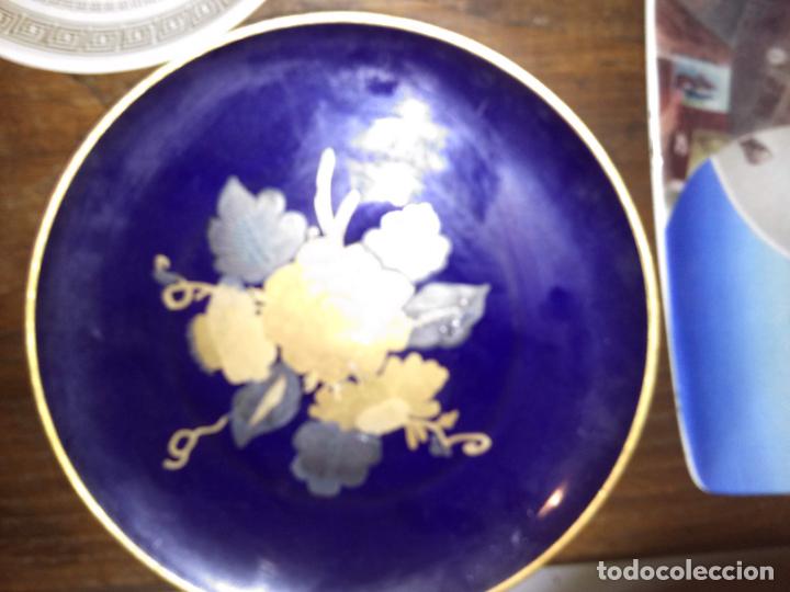 Antig&uuml;edades: Plato Capeans azul cobalto y oro - Foto 3