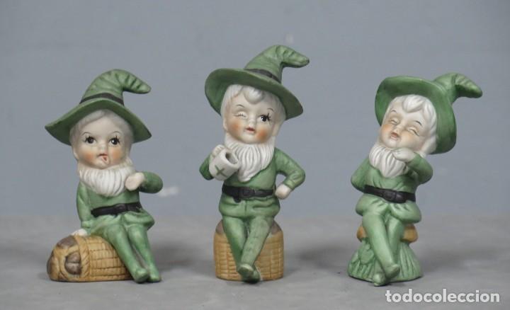 Oggetti Antichi: CONJUNTO DE GNOMOS HACIENDO MUECAS. BISCUIT. HACIA 1900