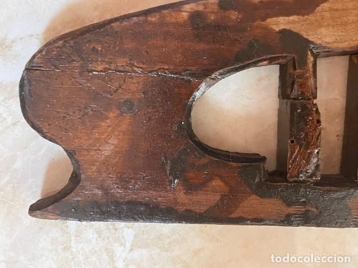 Antig&uuml;edades: Gran copete madera antiguo - Foto 7