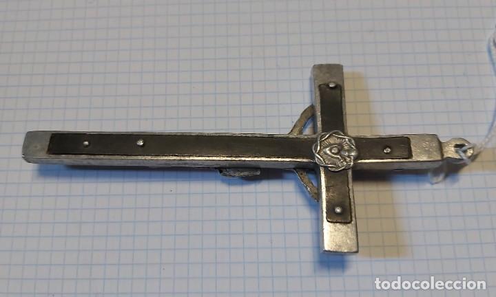 Antig&uuml;edades: Crucifijo de aluminio, 12,5 cm - Foto 2