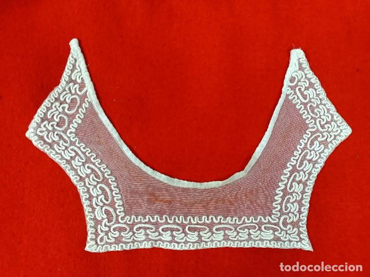Antig&uuml;edades: ANTIGUO CUELLO DE TUL BORDADO - Foto 1