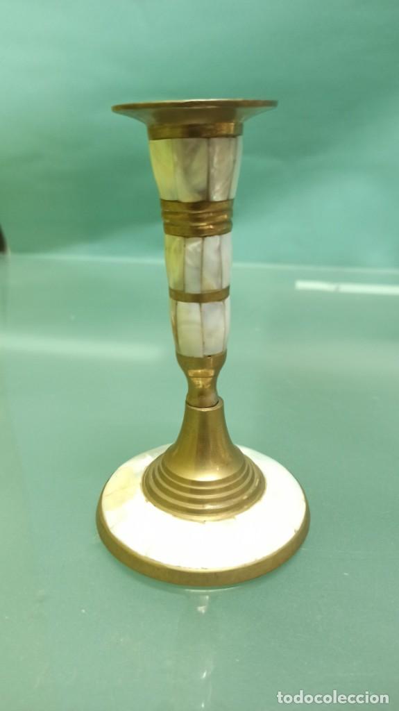 Antig&uuml;edades: CANDELABROS BRONCE CON INCRUSTACIONES N&Aacute;CAR - Foto 2