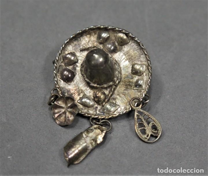 Antig&uuml;edades: BROCHE DE PLATA. SOMBRERO MEXICANO - Foto 1