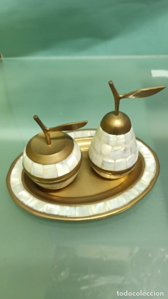 Antig&uuml;edades: PERA Y MANZANA EN BRONCE CON INCRUSTACIONES N&Aacute;CAR - Foto 2