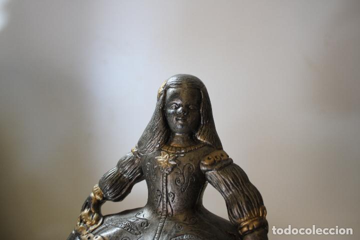 Antig&uuml;edades: FIGURA MENINA DE YESO - Foto 5