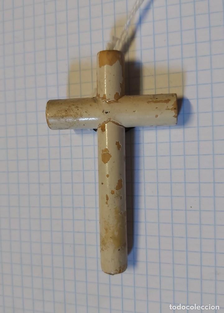 Antig&uuml;edades: Crucifijo de madera, 6 cm - Foto 2