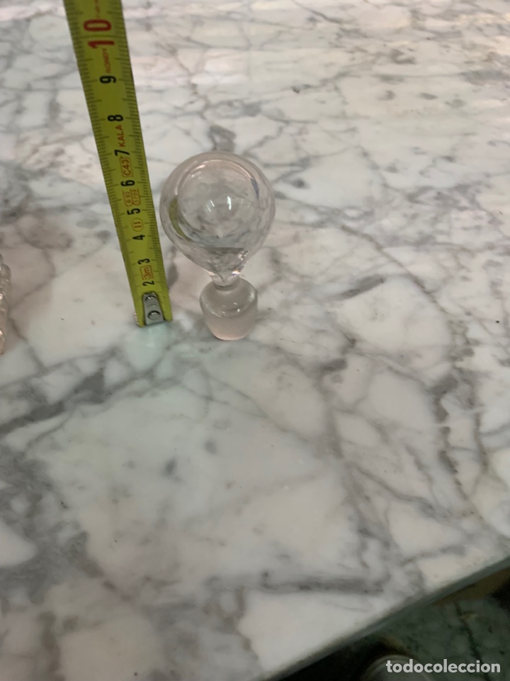 Antig&uuml;edades: Tap&oacute;n de botella cristal - Foto 2