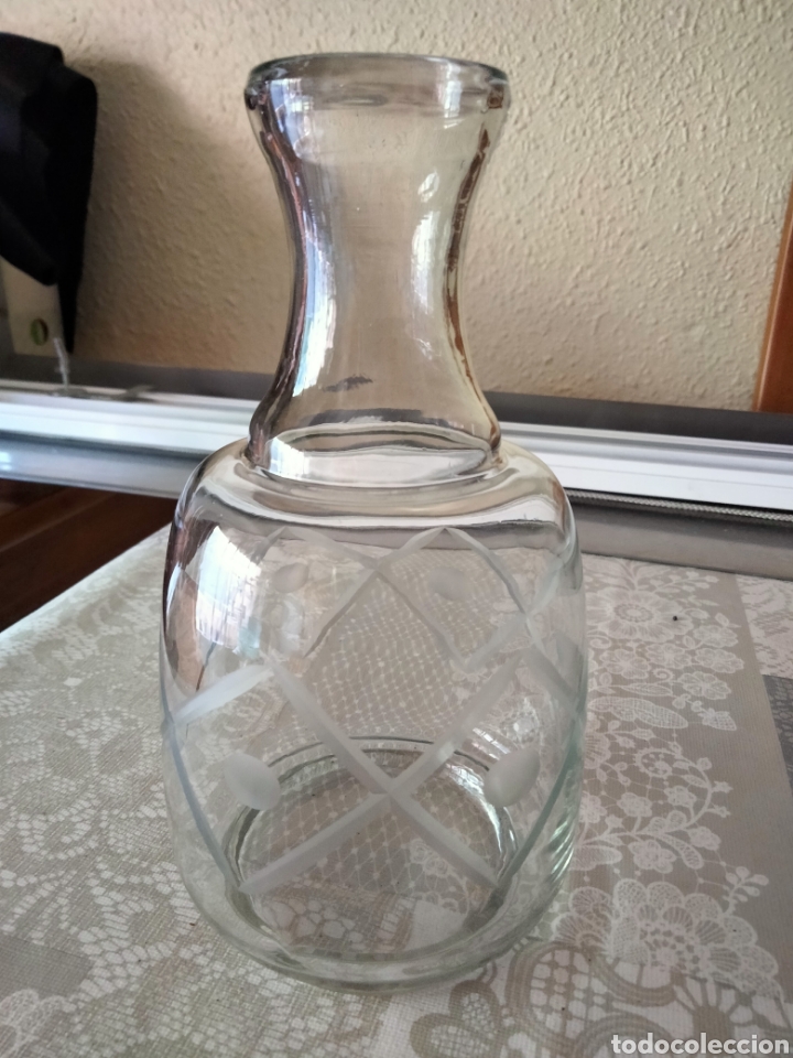 Antig&uuml;edades: Botella mesita de noche - Foto 1