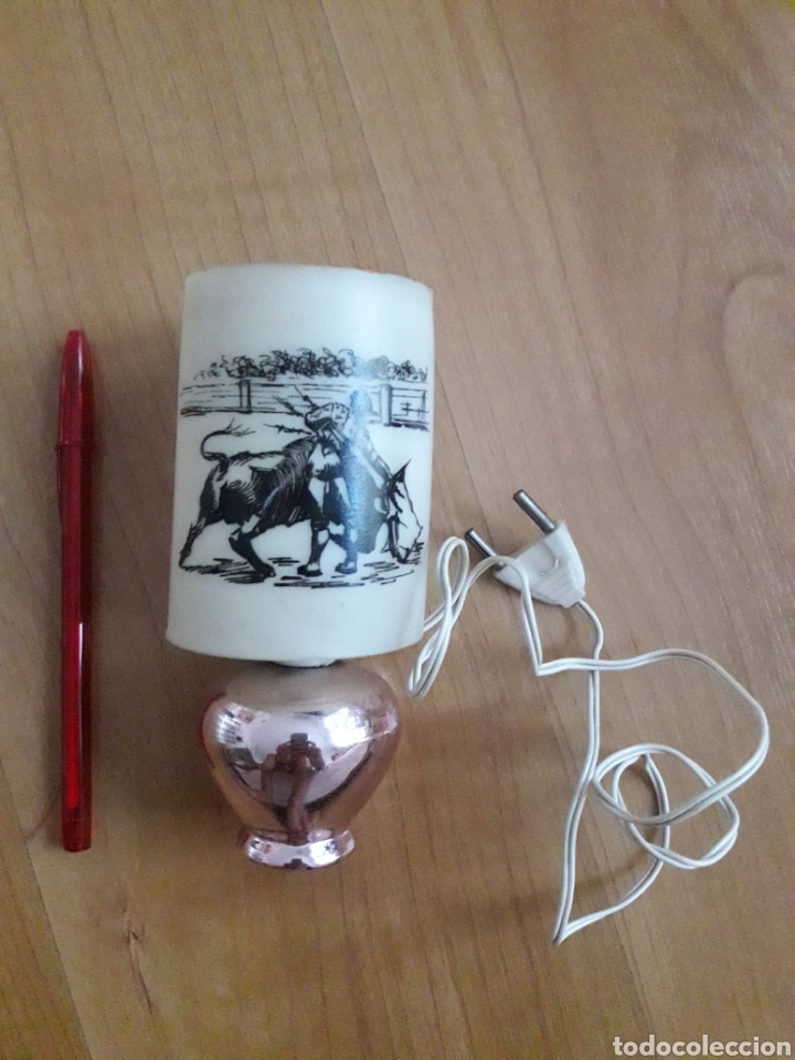 Antiquit&eacute;s: PAREJA DE L&Aacute;MPARAS LAMPARITAS VINTAGE D&Eacute;CADA 1960. UNA DE TOROS TAUROMAQUIA. LA OTRA DE P&Aacute;JAROS