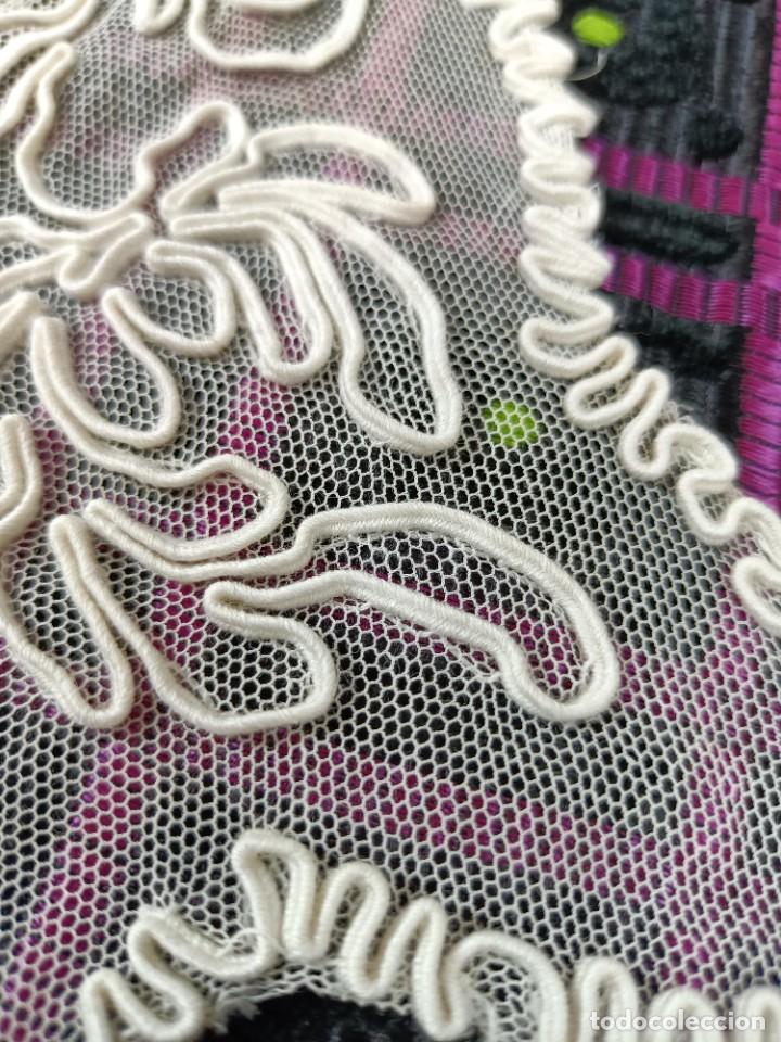 Antig&uuml;edades: CUELLO DE TUL BORDADO - Foto 3