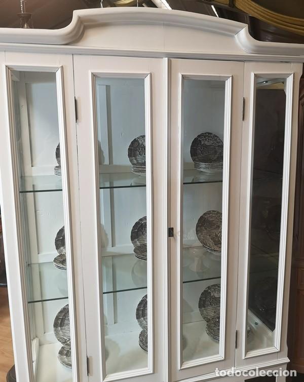 Antig&uuml;edades: Vitrina Blanca Restaurada - Foto 3