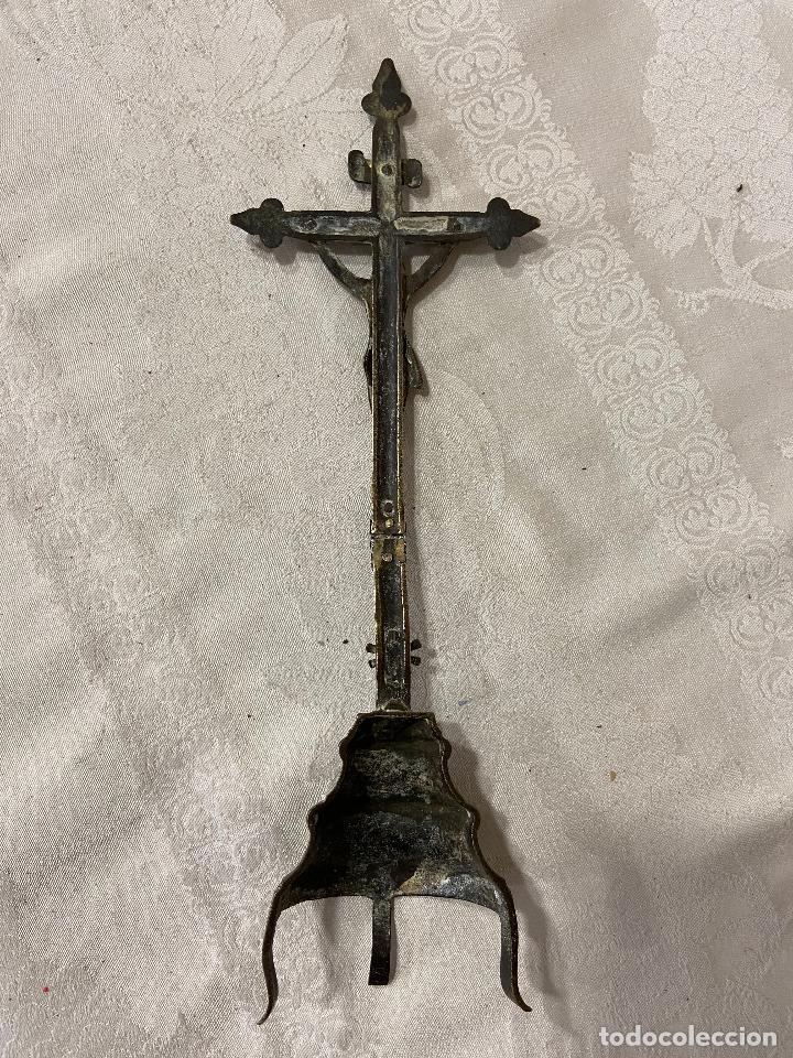 Antig&uuml;edades: C.55-Cruz de bronce S. VXIII. Altar - Foto 3