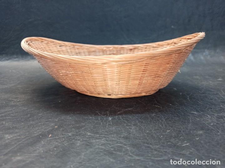 Antig&uuml;edades: Lote de 4 decorativas cestas de mimbre. - Foto 4