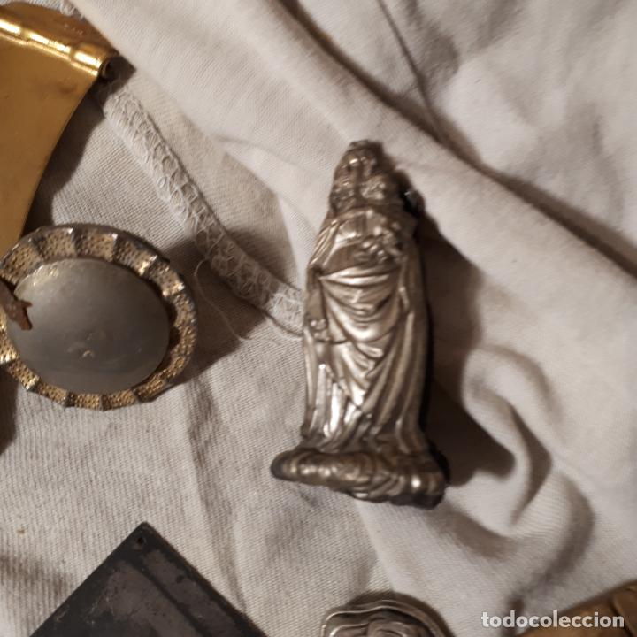 Antig&uuml;edades: Lote de objetos de metal y plata - Foto 8
