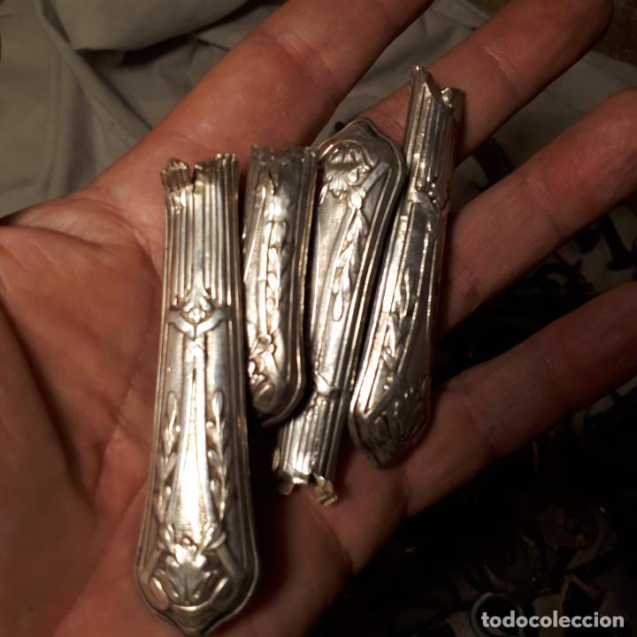 Antig&uuml;edades: Lote de objetos de metal y plata - Foto 14