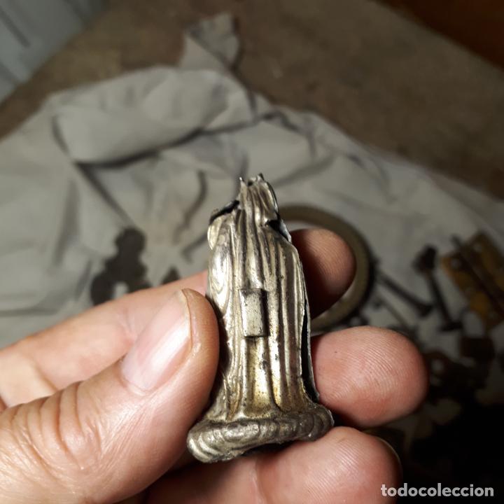 Antig&uuml;edades: Lote de objetos de metal y plata - Foto 16