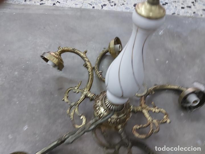 Antig&uuml;edades: L&aacute;mpara techo de porcelana y bronce - Foto 10