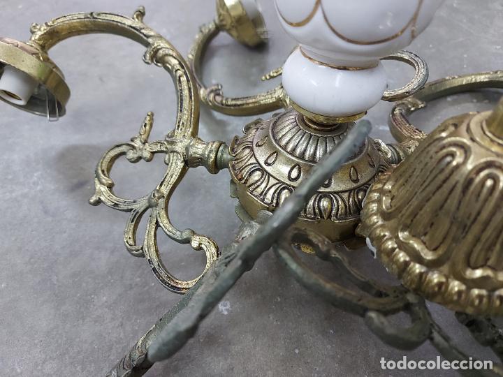 Antig&uuml;edades: L&aacute;mpara techo de porcelana y bronce - Foto 13