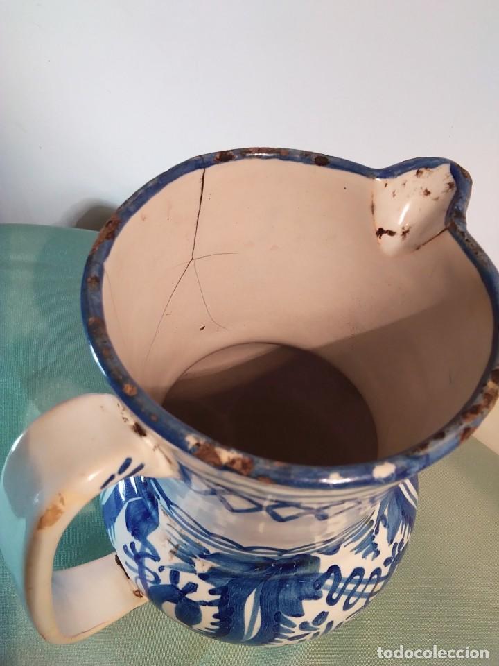 Antig&uuml;edades: Jarra vinatera de Manises decorada en azul. - Foto 6