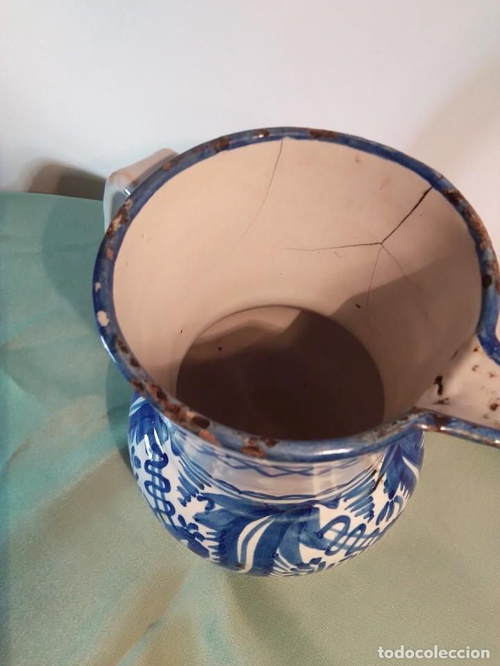 Antig&uuml;edades: Jarra vinatera de Manises decorada en azul. - Foto 7