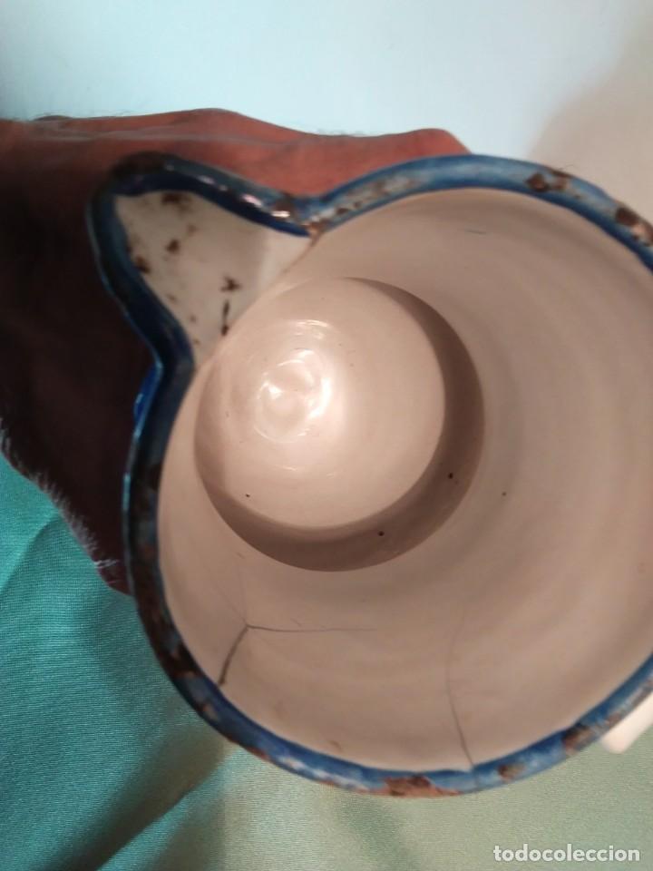 Antig&uuml;edades: Jarra vinatera de Manises decorada en azul. - Foto 10