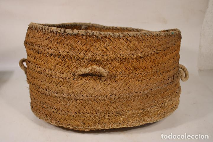 Antig&uuml;edades: antiguo capazo de esparto - Foto 2