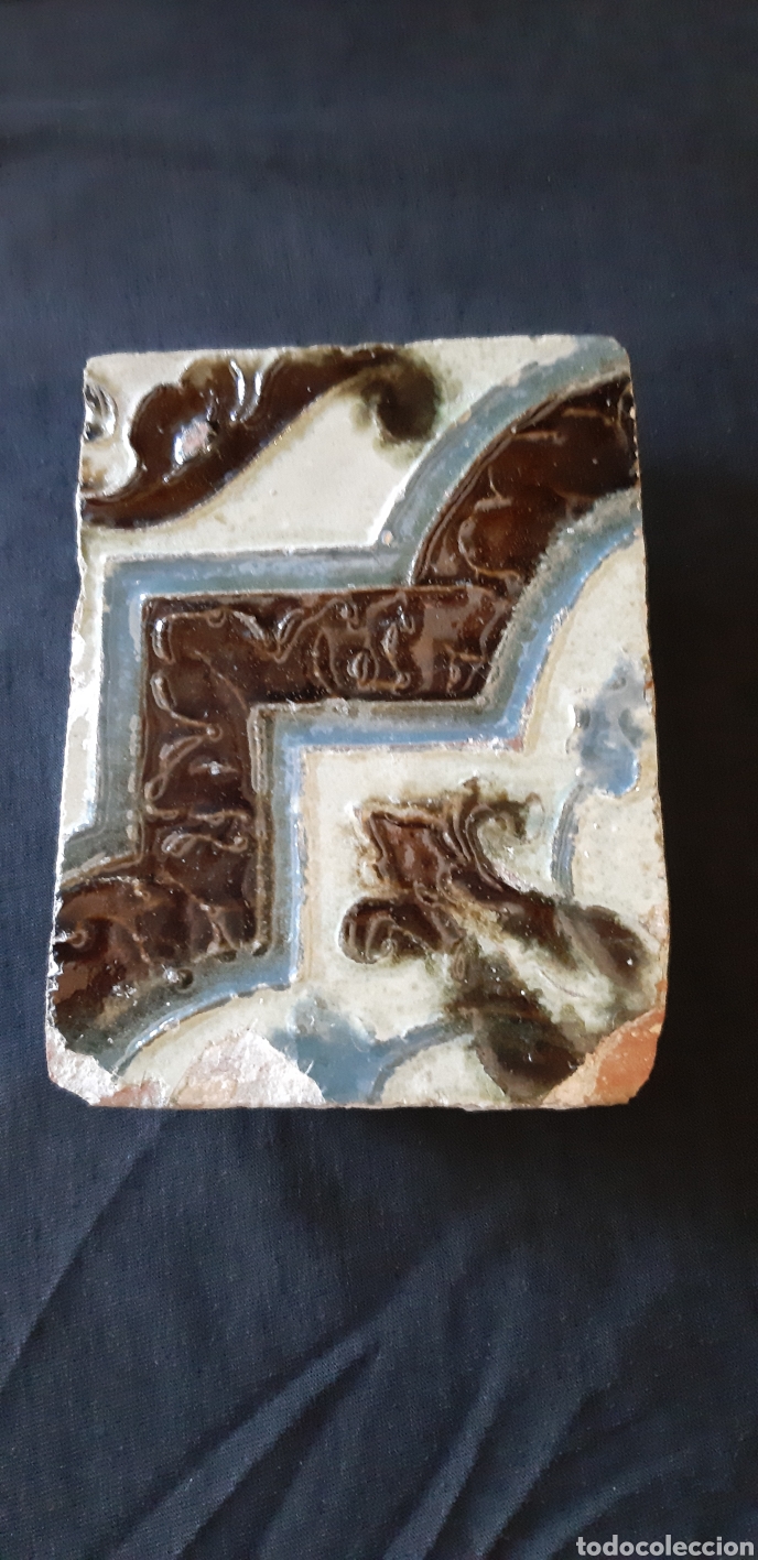 Antig&uuml;edades: Azulejo de Triana siglo XVI - Foto 1