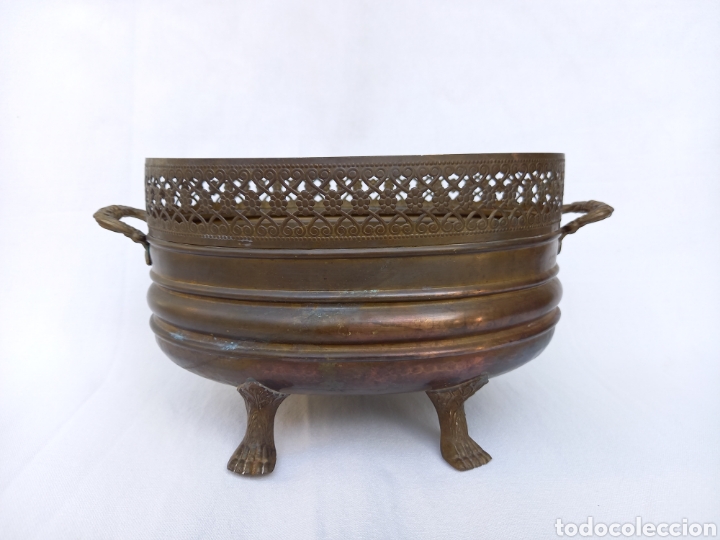 Antig&uuml;edades: Centro de mesa en bronce/ lat&oacute;n. - Foto 1