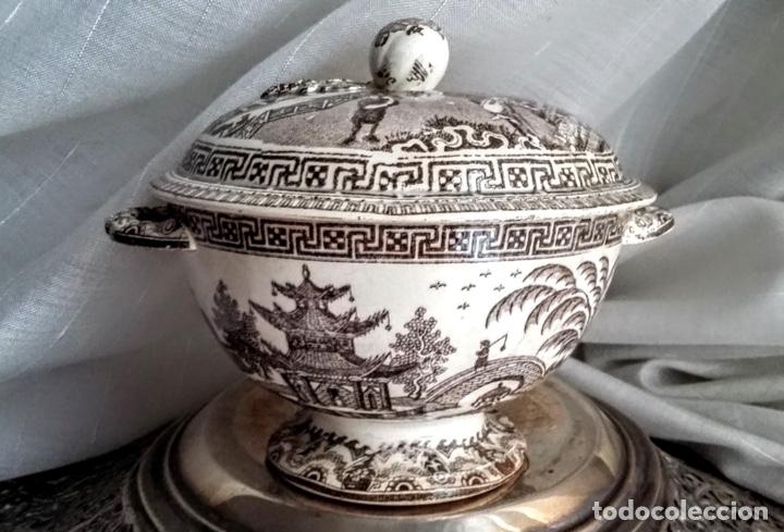 Antig&uuml;edades: Antigua sopera de escena oriental - Foto 1