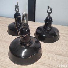 Antiguidades: LOTE 3 LAMPARAS INDUSTRIALES HIERRO ESMALTADO TIPO EGSA. 30 CM. DETERIORO NOTABLE.. Lote 357197785