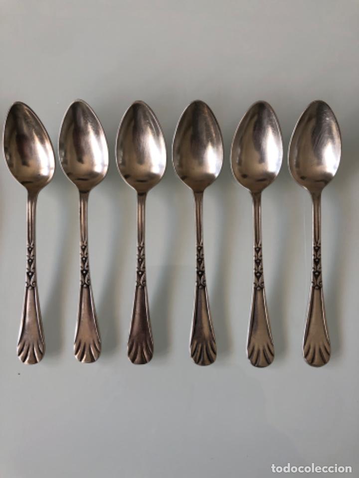 Antig&uuml;edades: 26 CUBIERTOS MTL PLATEADO 50 - Foto 2