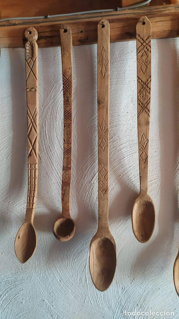 Antig&uuml;edades: Cucharones de madera - Foto 1