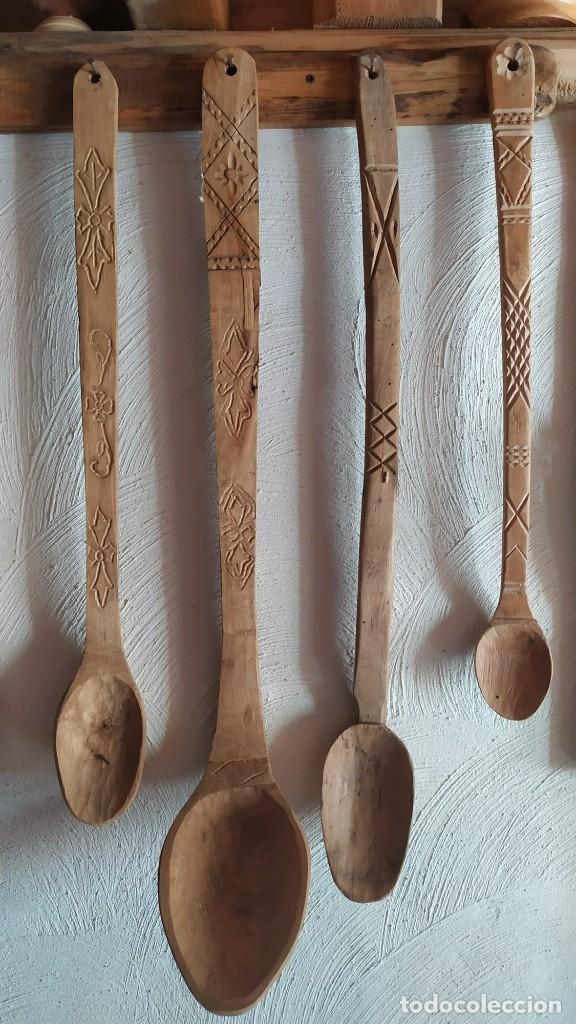 Antig&uuml;edades: Cucharones de madera - Foto 2