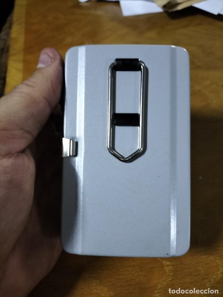Antig&uuml;edades: Linterna de petaca vintage PHILIPS. Nueva. - Foto 4