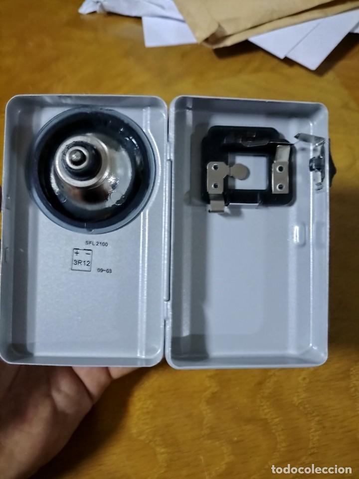 Antig&uuml;edades: Linterna de petaca vintage PHILIPS. Nueva. - Foto 5